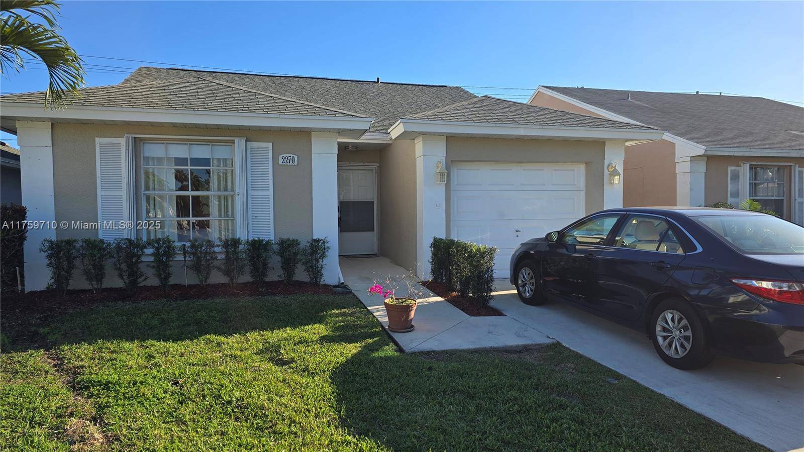 LIFESTYLE LIVING in Keysgate Community.