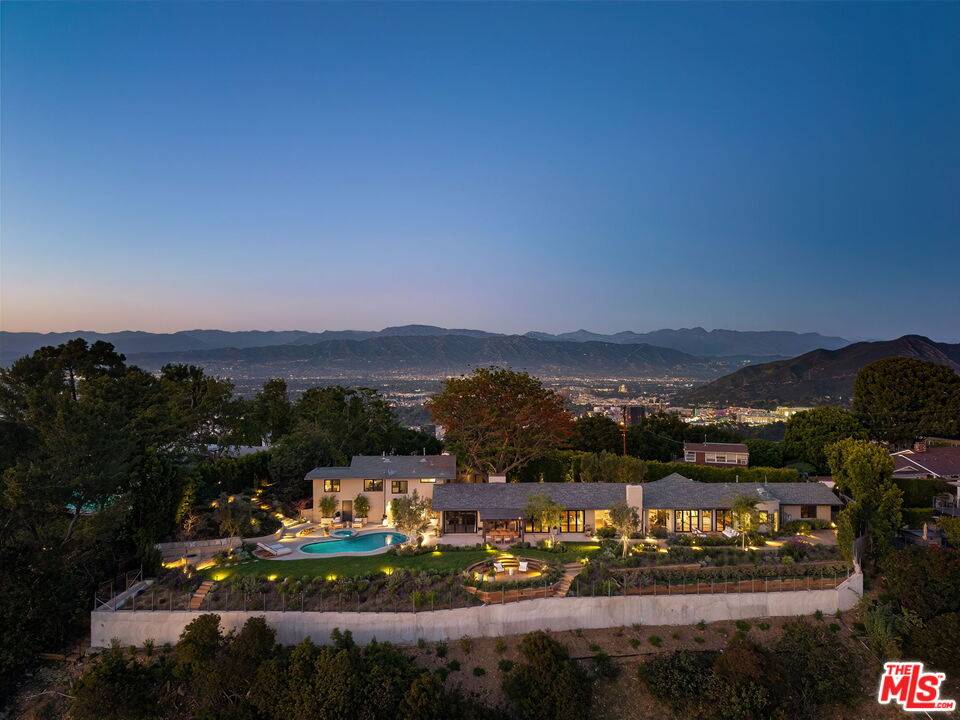 7840   Torreyson Dr 4BR Hollywood Hills East La