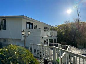 WOW ! Looking to live in one of Connecticut's premier towns ?