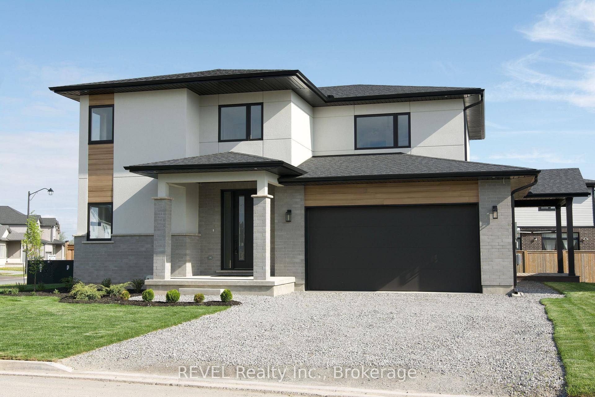 Welcome to your dream home in the desirable Rolling Meadows subdivision !