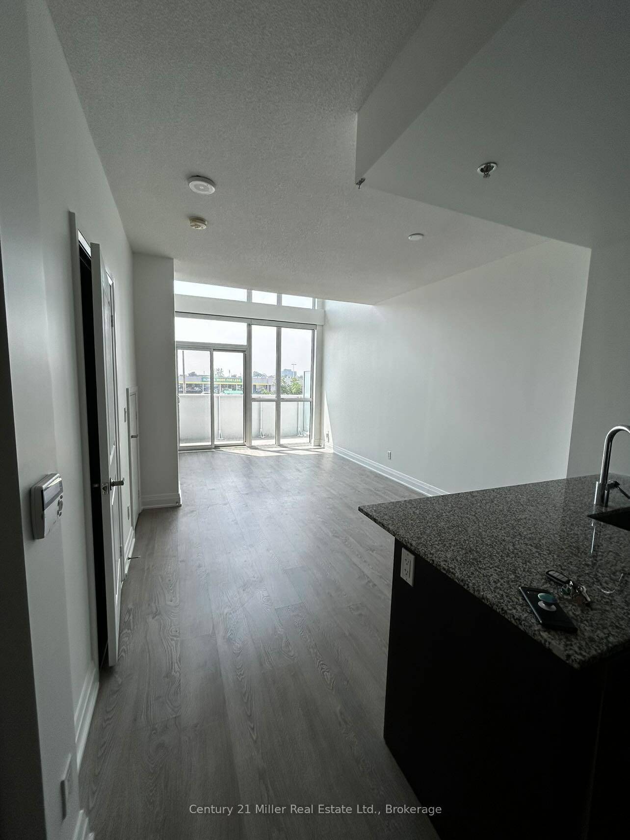 Bright and spacious multi level 1 bedroom, 2 bathroom suite in the desirable Rain Condominiums.