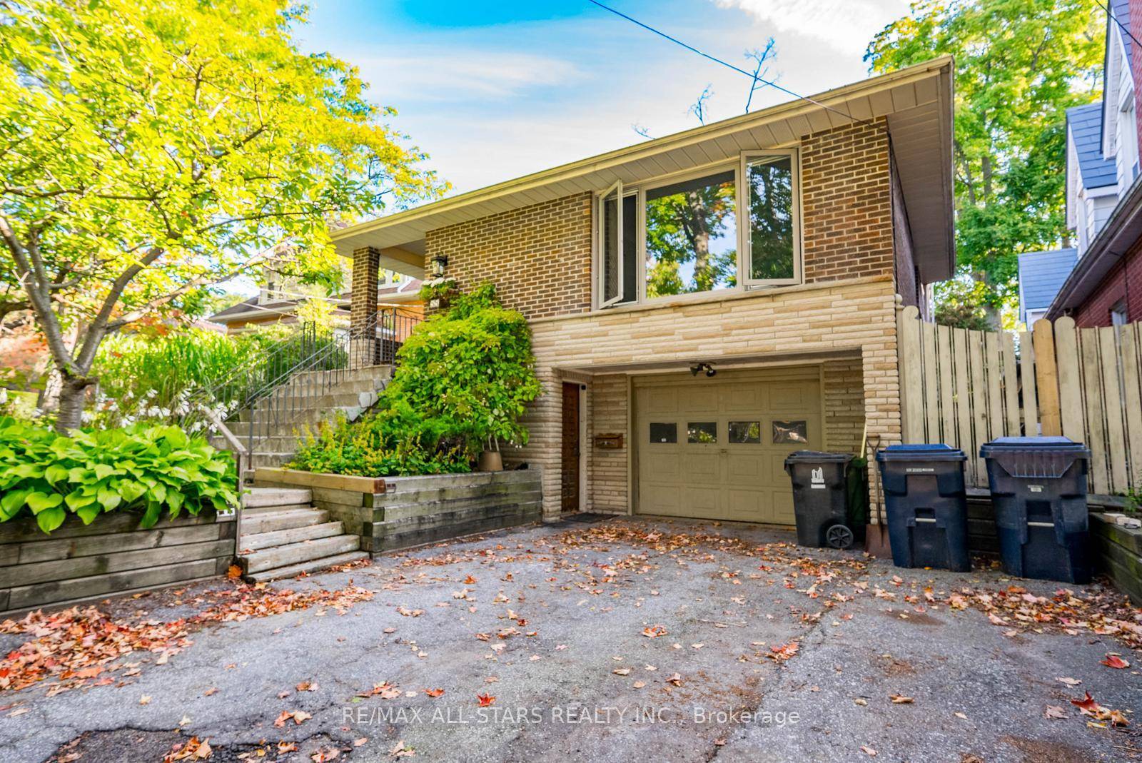 Spacious 3 2 Bedroom Retreat on the Scarborough Bluffs !