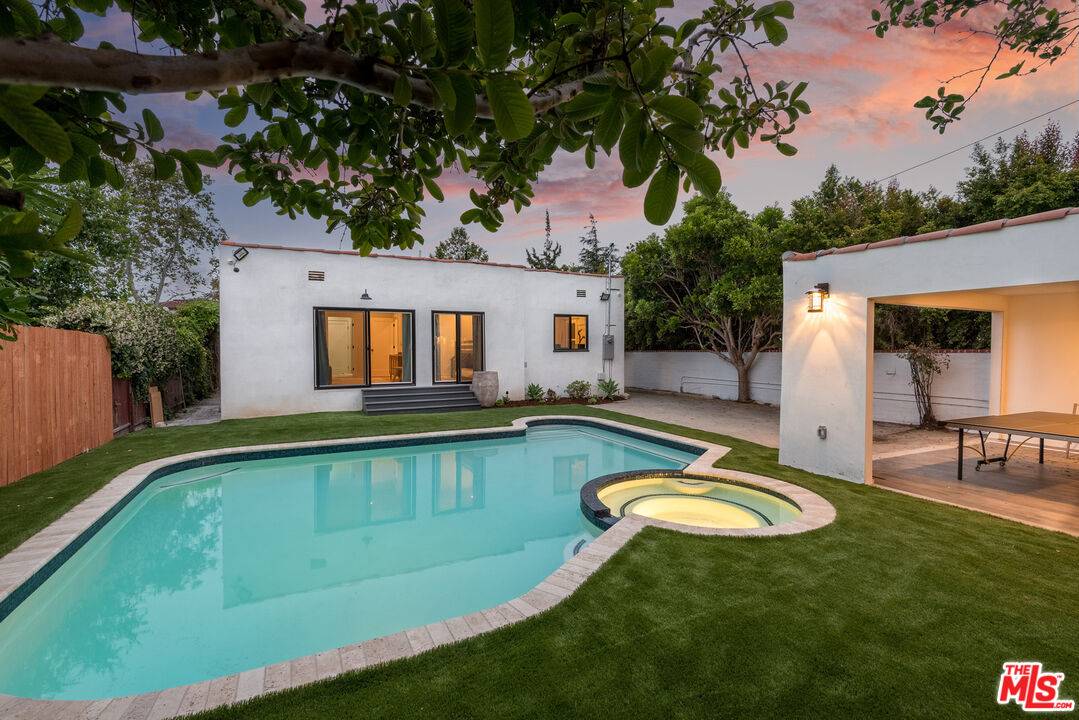 173 S Alta Vista Blvd 3BR Hancock Park La