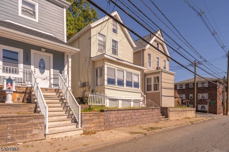 Welcome to this beautifully renovated home featuring 2 spacious bedrooms, 2 full bathrooms, and 2 versatile bonus rooms ideal for a home office, gym, or guest space.