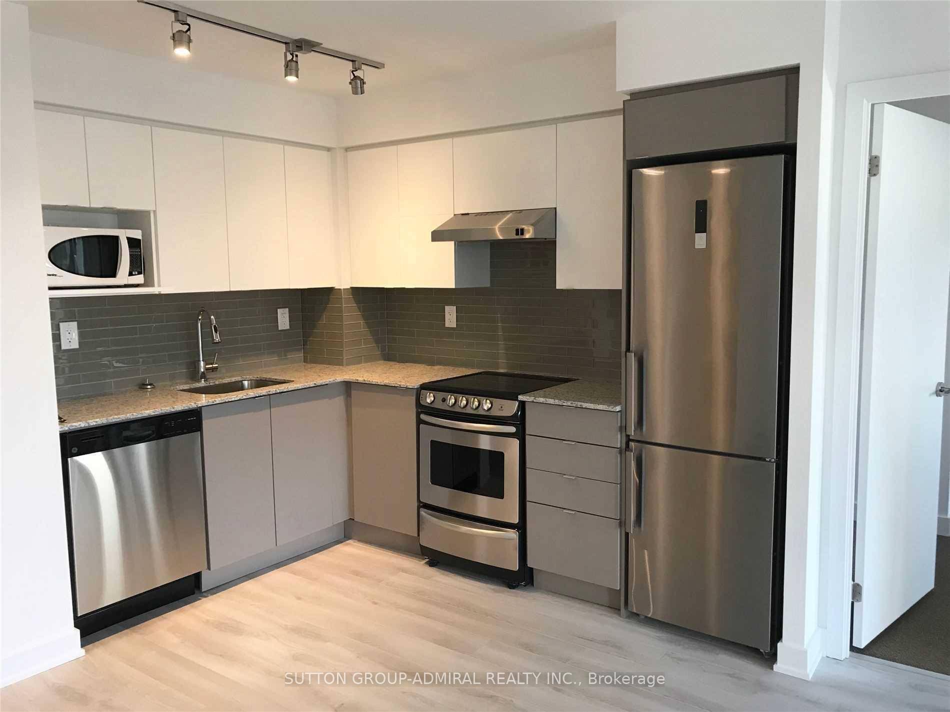 The Yorkdale Condo Beautiful, Bright And Modern Two Bedrooms Condo Apartment.