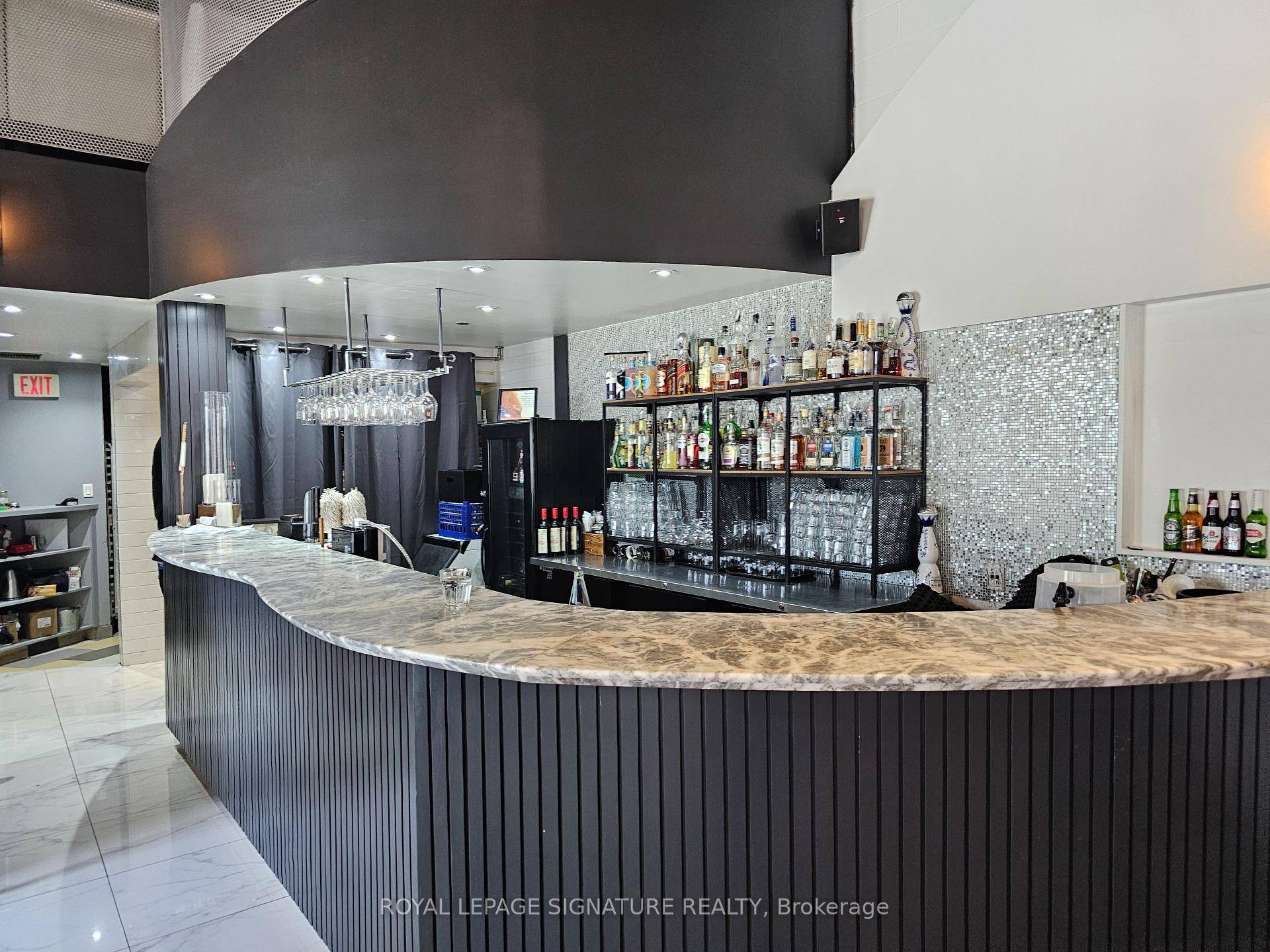 Muse Event Space is a thriving, fully licensed event venue located in the heart of Vaughan.
