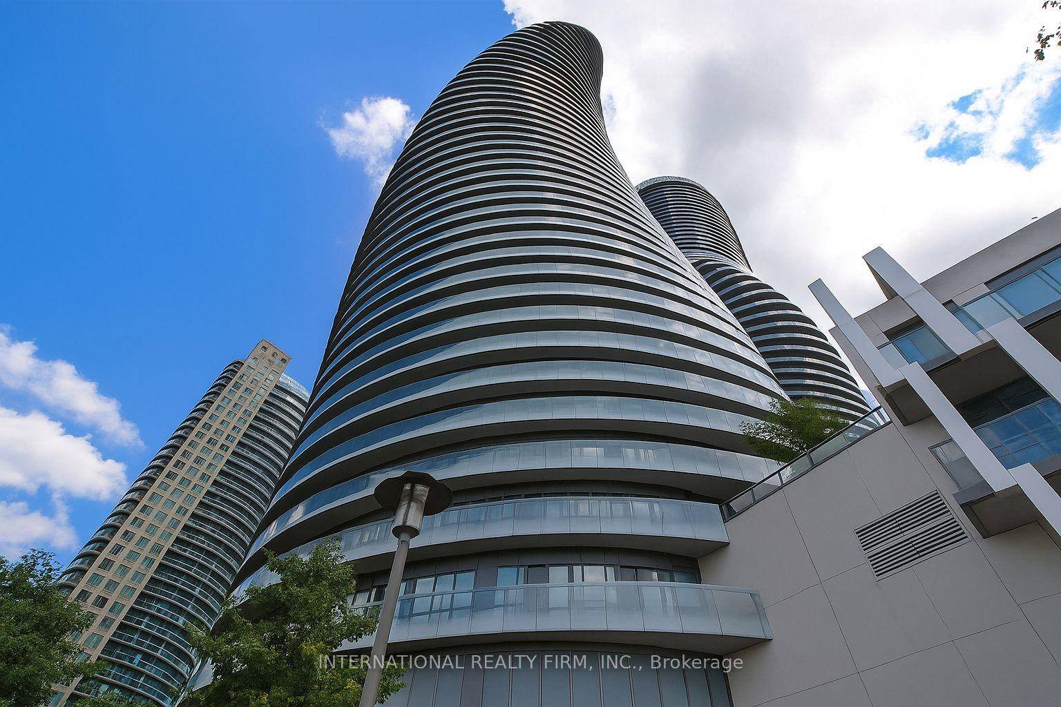 Absolutely Gorgeous 2 Large Bedroom, 2 Full Bath In Prestigious 'Marilyn Monroe' Tower.