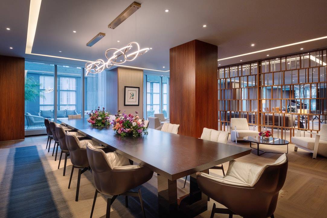 Immediate Occupancy. 200 Amsterdam marks the arrival of a new classic, perfectly composed in the heart of the Lincoln Square neighborhood on Manhattan's Upper West Side.