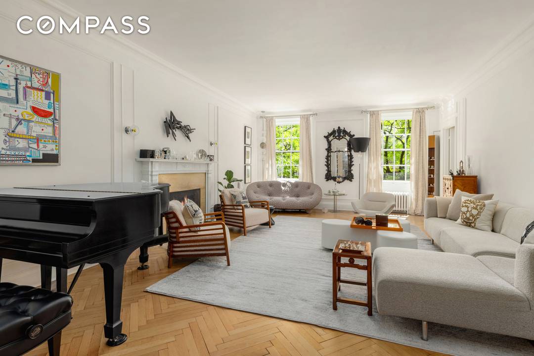 Timeless Park Avenue Elegance, Beautifully Reimagined Originally designed by renowned architect J.
