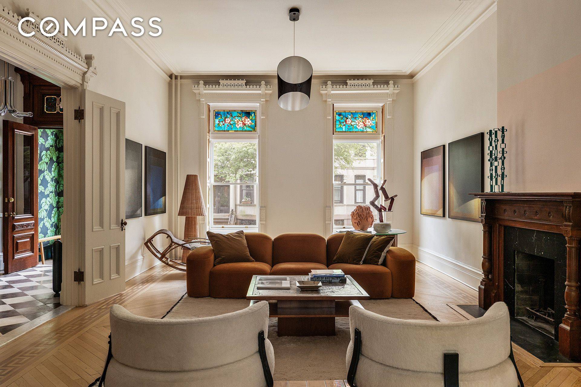 Cobble Hill townhouse, including back yard available for rent immediately.