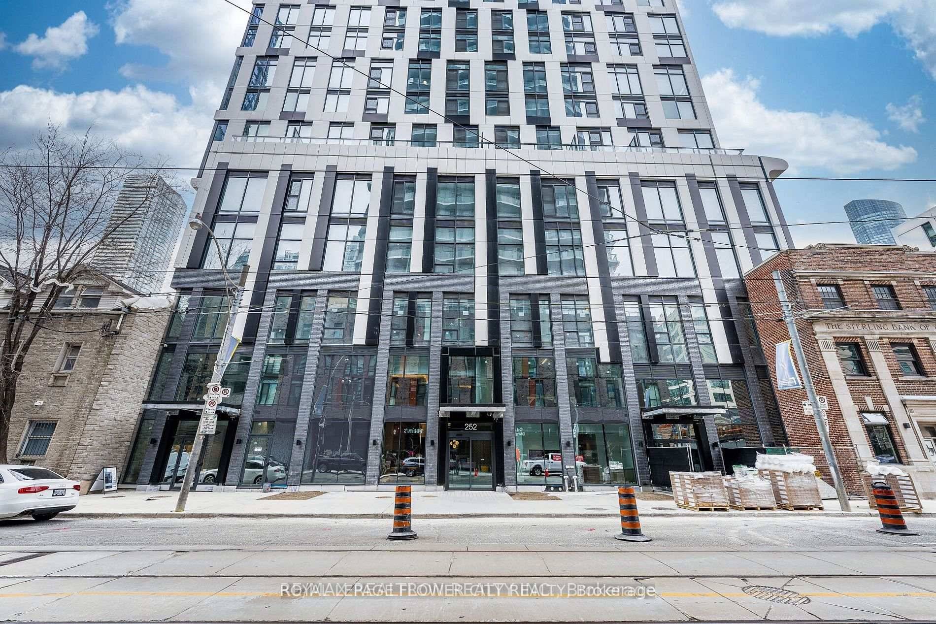 Brand new. Bright. Unbeatable location.