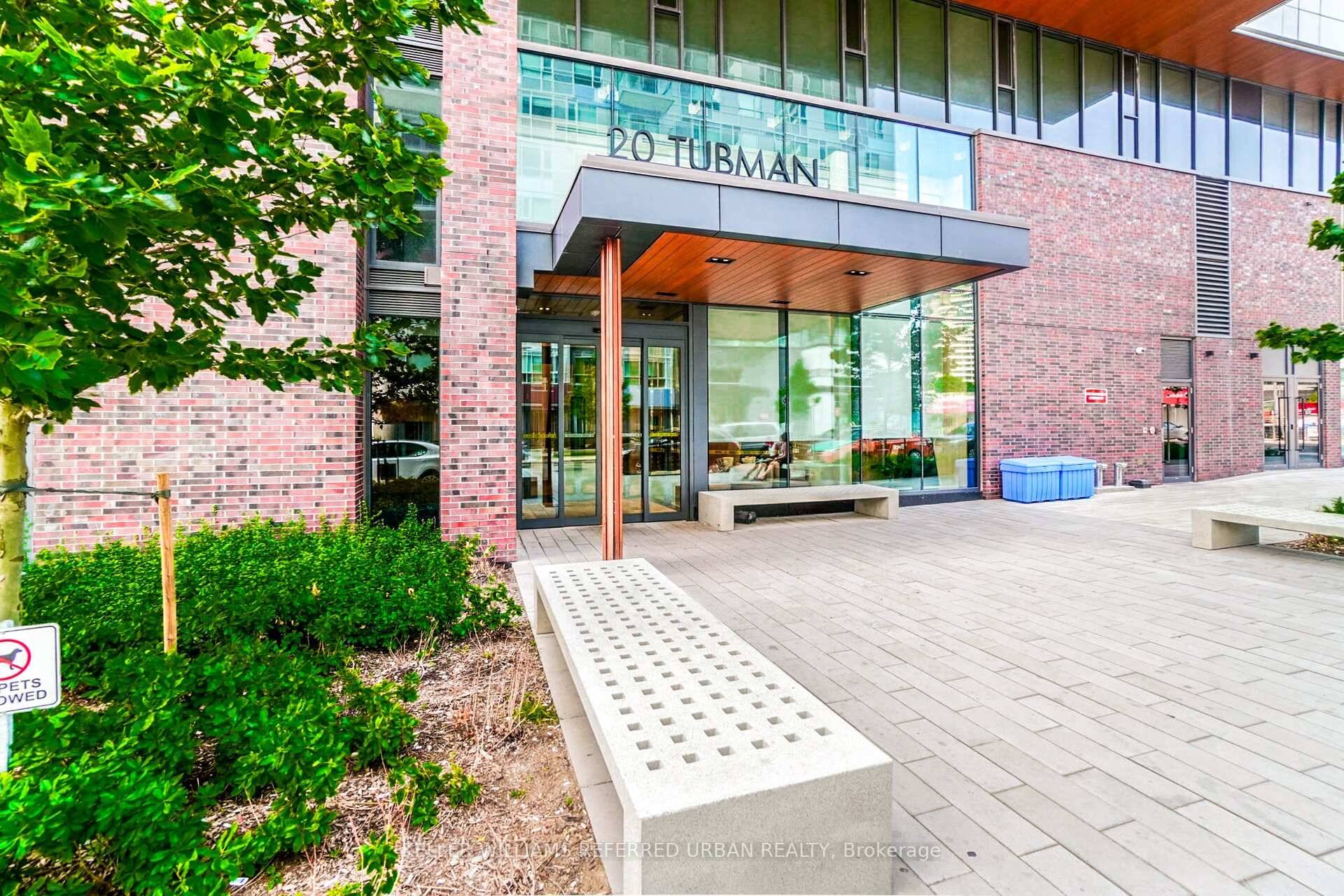 Welcome to 20 Tubman Ave, a beautifully designed 1 bedroom plus den condo located in Toronto's vibrant Regent Park community.
