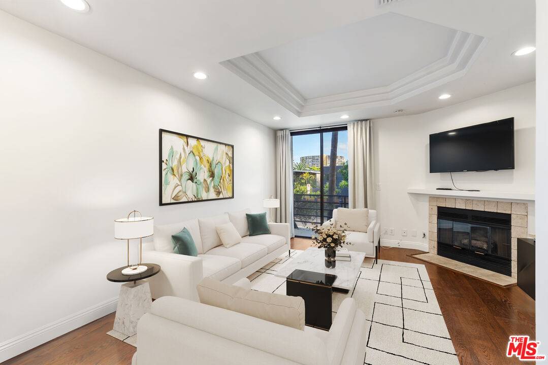 2500   Abbot Kinney Blvd 2BR Marina Del Rey La