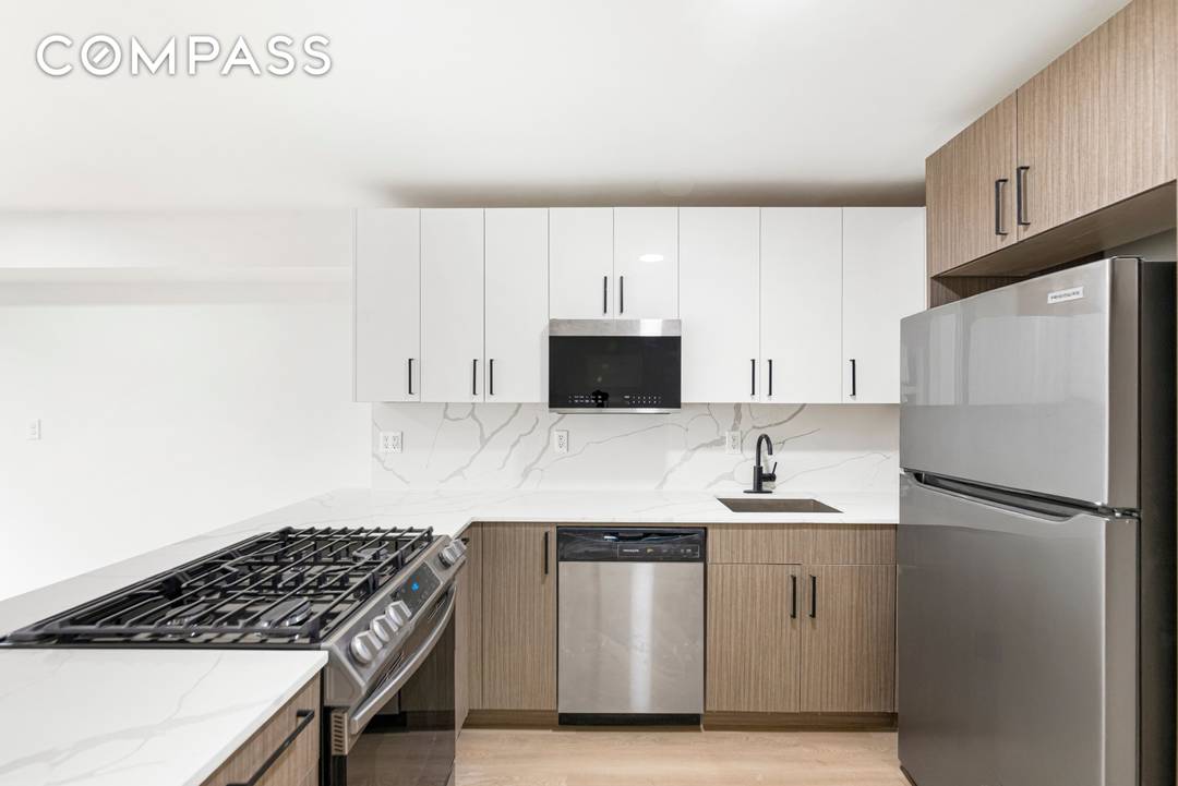 Enjoy modern waterfront living in this spacious 1 bedroom, 1.