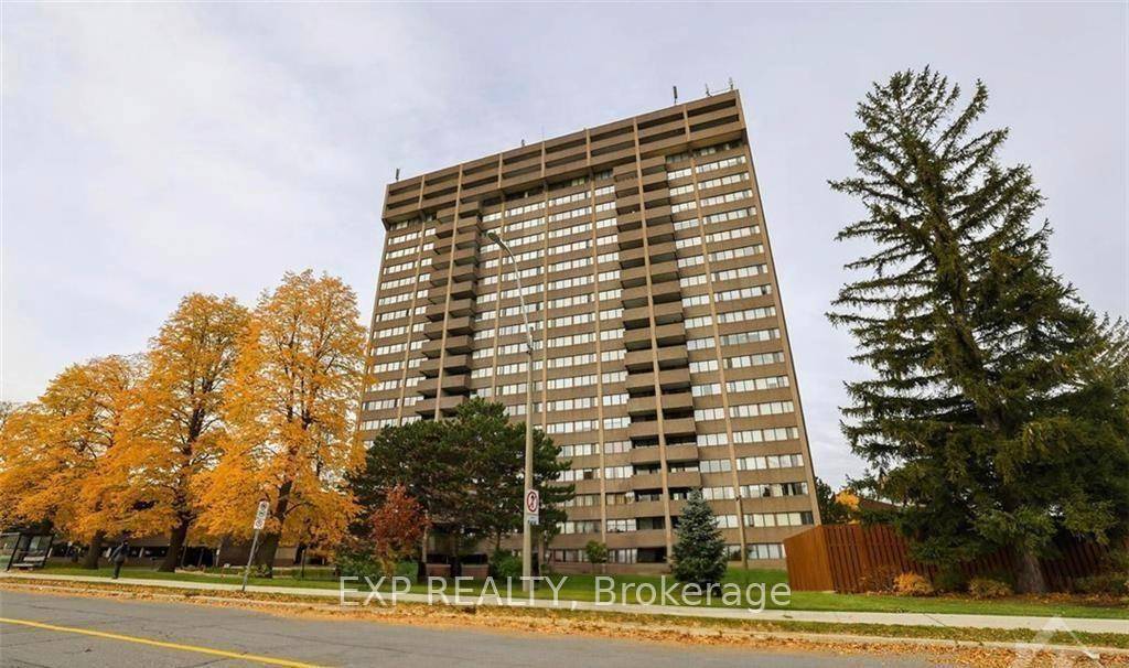 NEWLY RENOVATED ! Welcome to Strathmore Towers, where modern comfort meets unbeatable convenience.