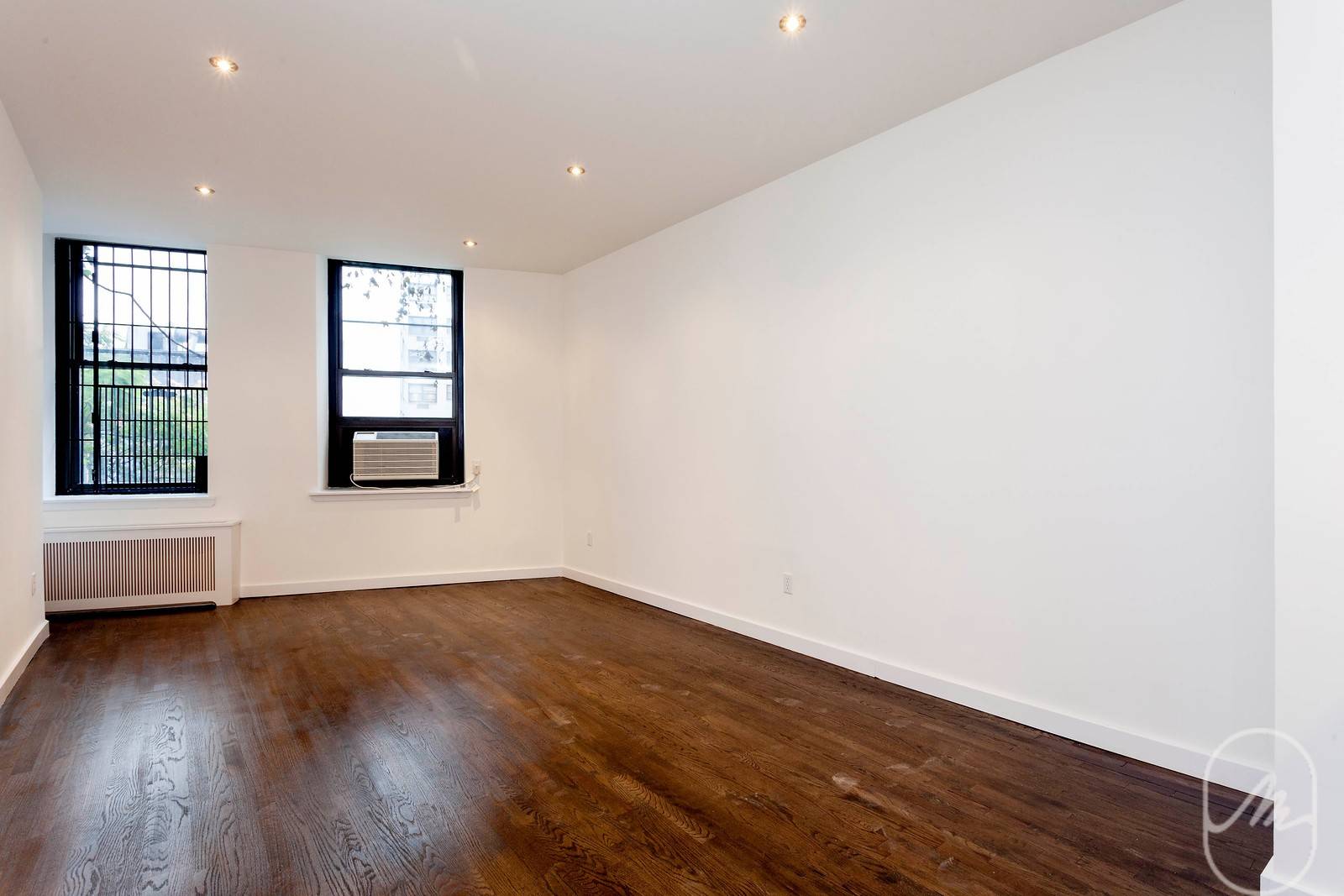 Gorgeous new studio apartment at True North Astor Place.