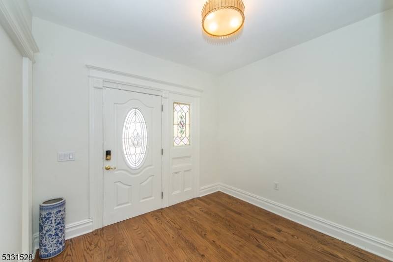 PRIME MONTCLAIR LOCATION and a GARAGE !