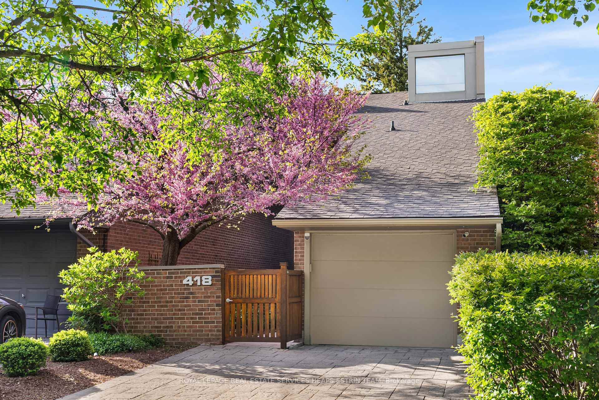 A contemporary gem in the heart of Moore Park, 418 St.
