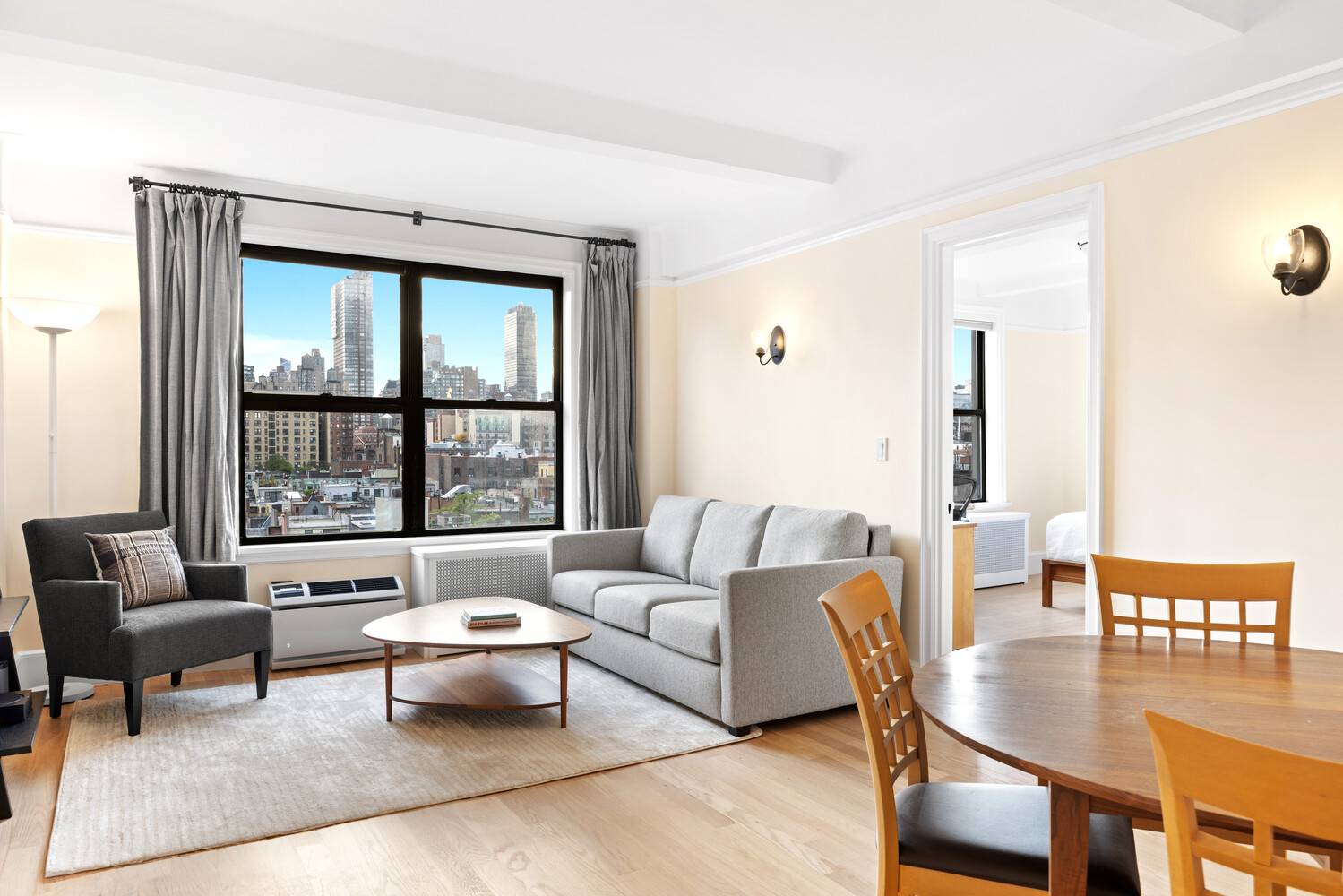ALL OPEN HOUSES BY APPOINTMENT ONLY VIEW VIDEO FOR MORE INFORMATION This newly renovated, mint condition one bedroom has sweeping south city views from both the elegant living room and ...