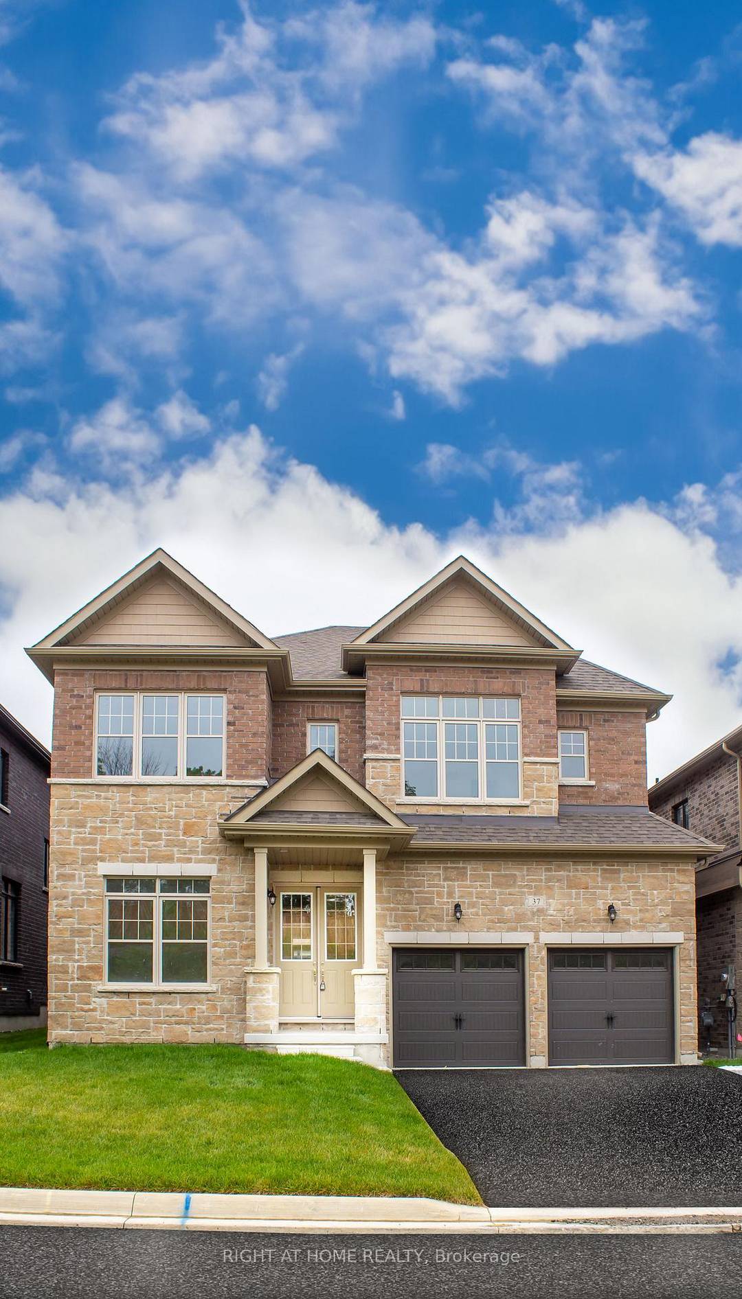 Spacious Hawkstone model detached home by Geranium in sought after Midhurst Valley Springwater's premier family enclave, minutes to Barrie !