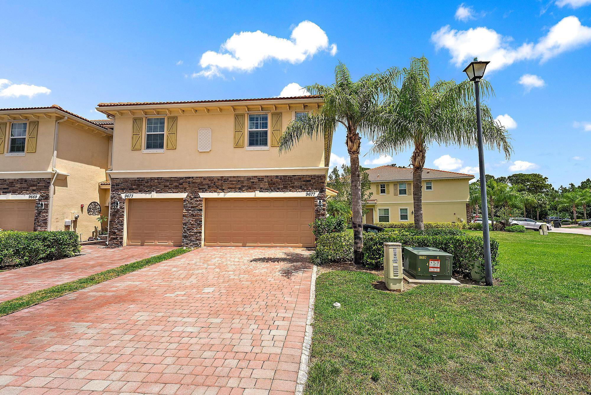 Discover your perfect home in this CHARMING 2016 built townhouse that combines MODERN comfort with STUNNING preserve views.