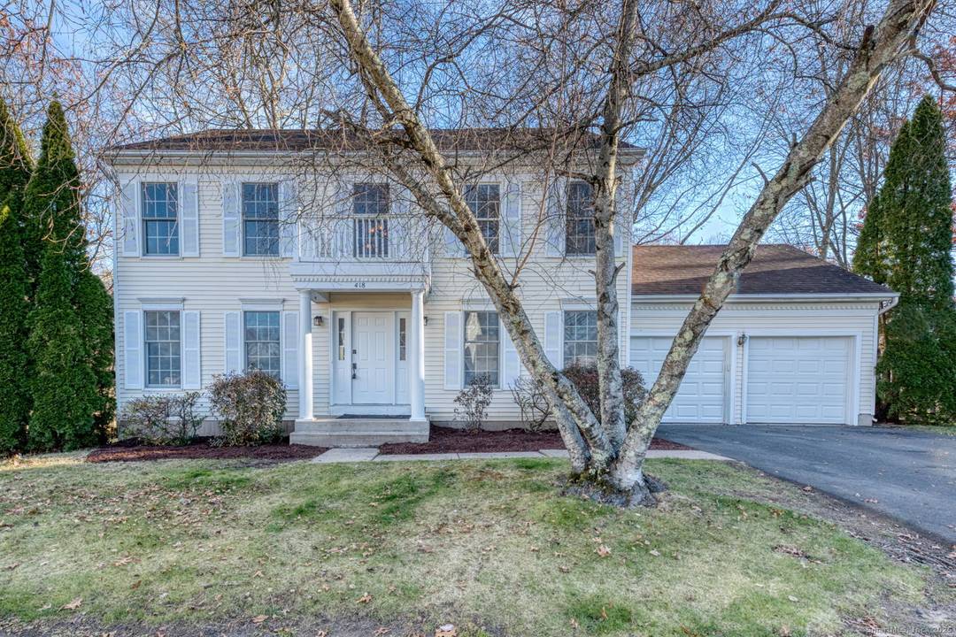 Nestled in the desirable Walden Woods community is this beautifully remodeled 2, 304sf Colonial style PUD home with 8 spacious rooms and exceptional modern comfort.