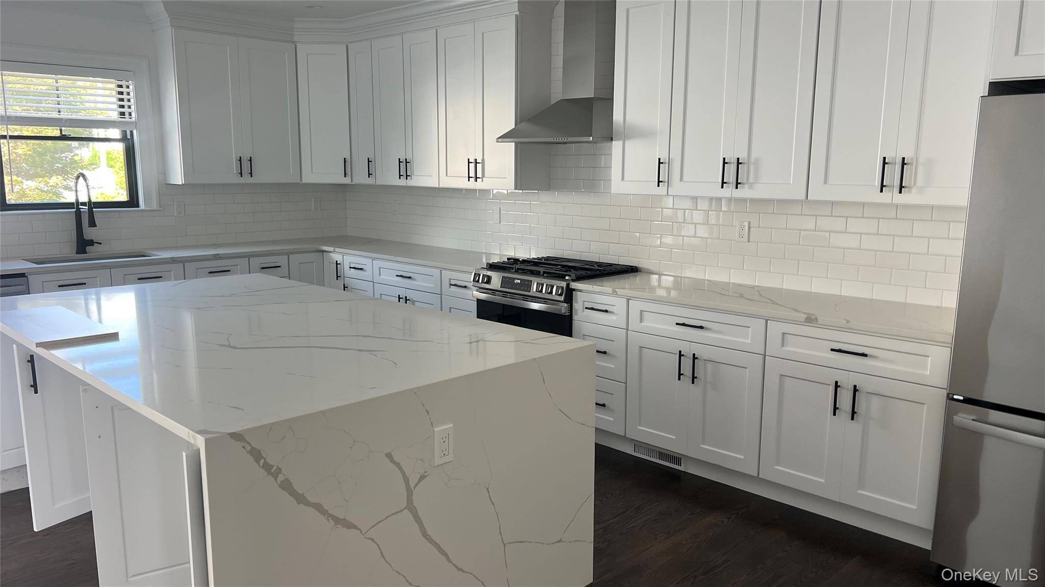 Brand New Ultra Modern Townhouse !