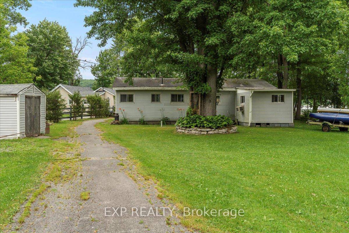 WATERFRONT OPPORTUNITY ON THE TRENT RIVER.