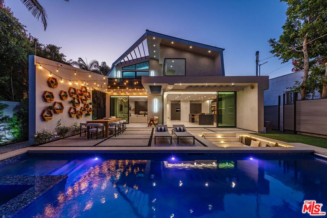 930 N La Jolla Ave 5BR Hollywood Hills East La