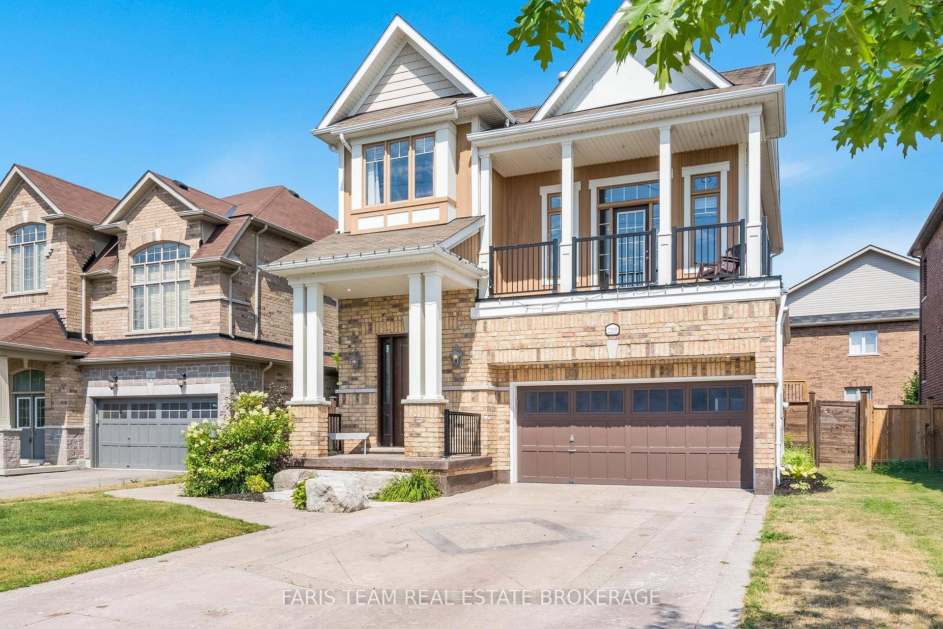 Top 5 Reasons You Will Love This Home 1 Step inside this former model home and discover an entertainers dream, where a chef inspired kitchen with a large island and ...