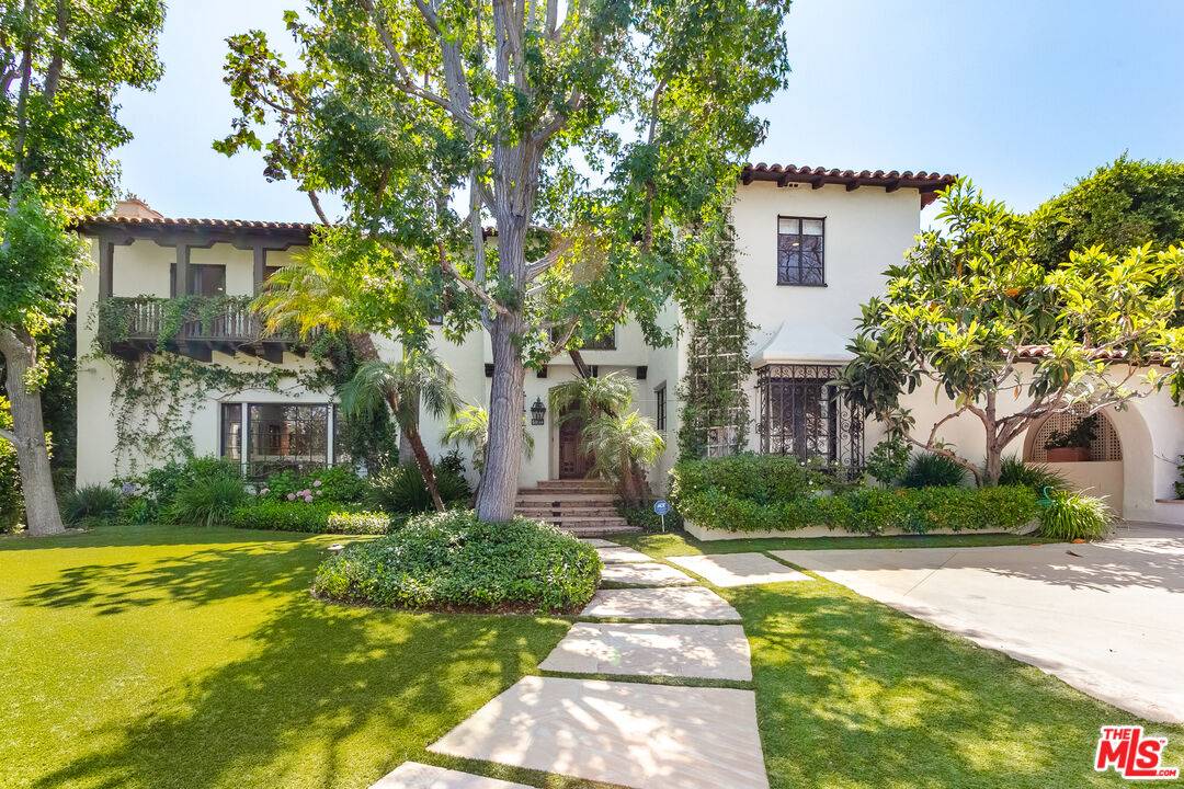 627 N Alta Dr 5BR Beverly Hills Post Office | B.H.P.O. La