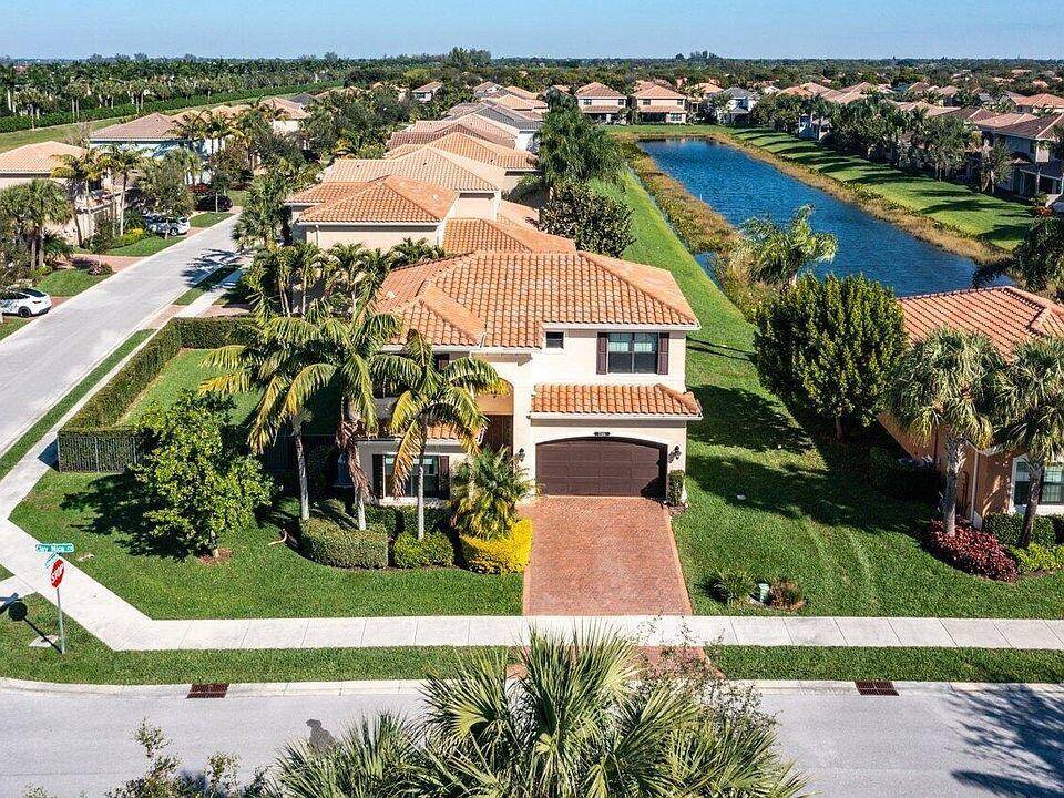 Spacious Corner Lot Milano Model in TuscanyLocated on one of the largest corner lots in Tuscany, this stunning Milano model built in 2015 offers 5 bedrooms and 4 full baths, ...