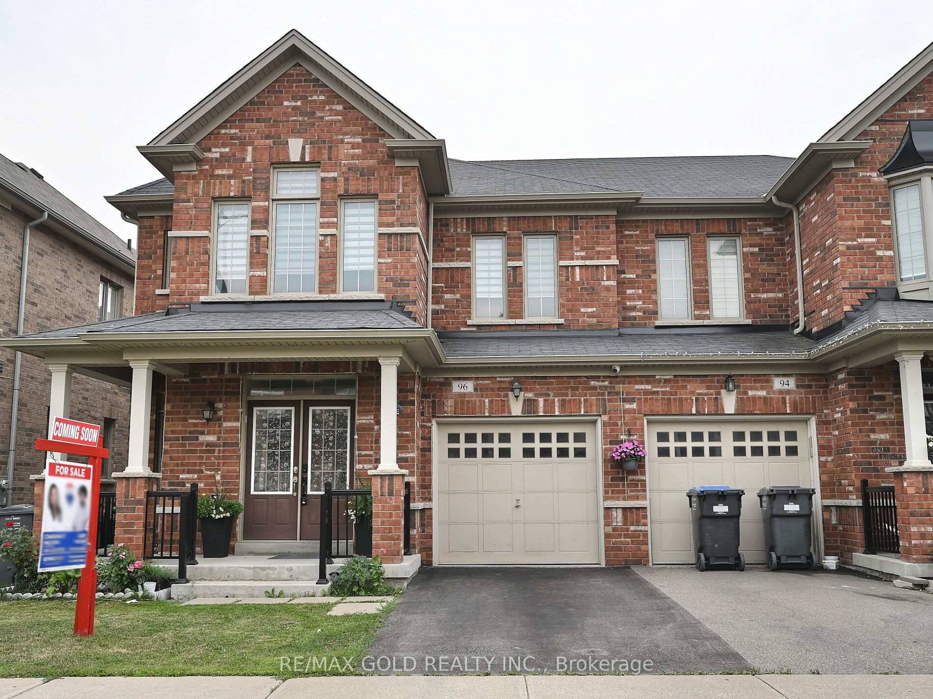 Super location Amazing 4 Bedroom semi home, around 2700 Sqft of living space including finished basement in one of most desired new location.