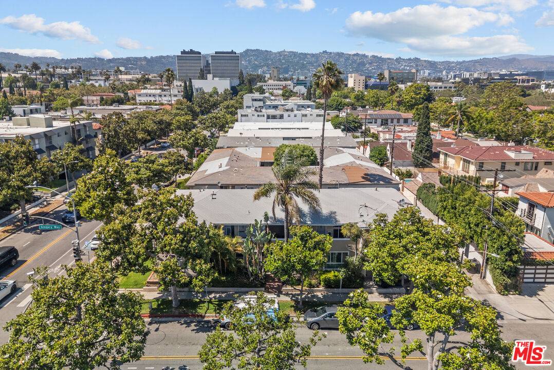 272  S Doheny Dr 12BR Beverly Grove La