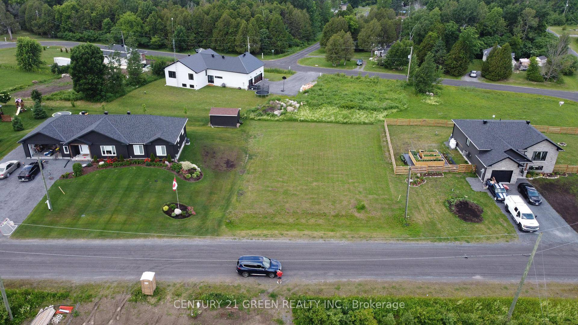 If you want to build your dream home, this is your ideal lot.