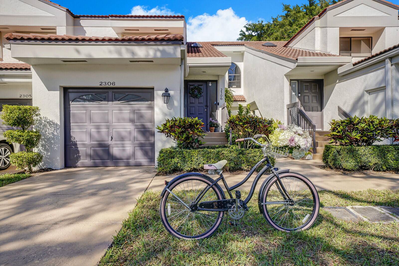 Move in ready ! Bright, spacious remodeled 3 Bedroom 2 Bath Lake front home with an attached garage.