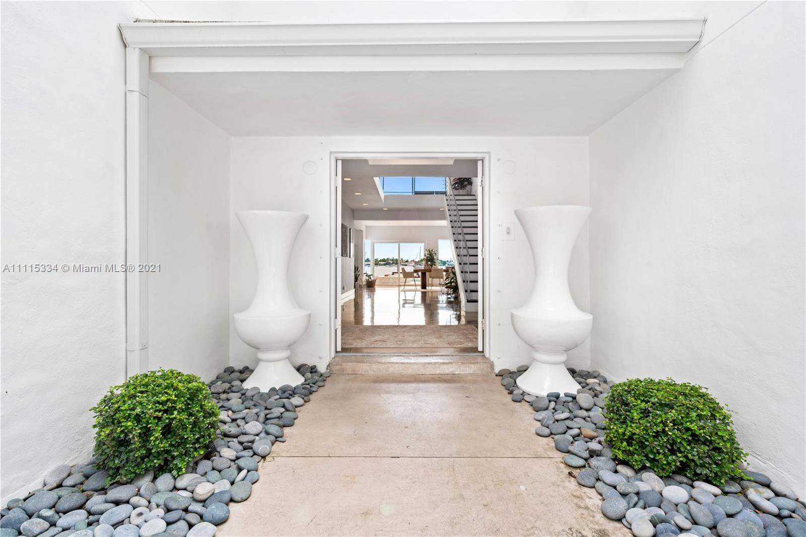 Contemporary chic home on the bay.