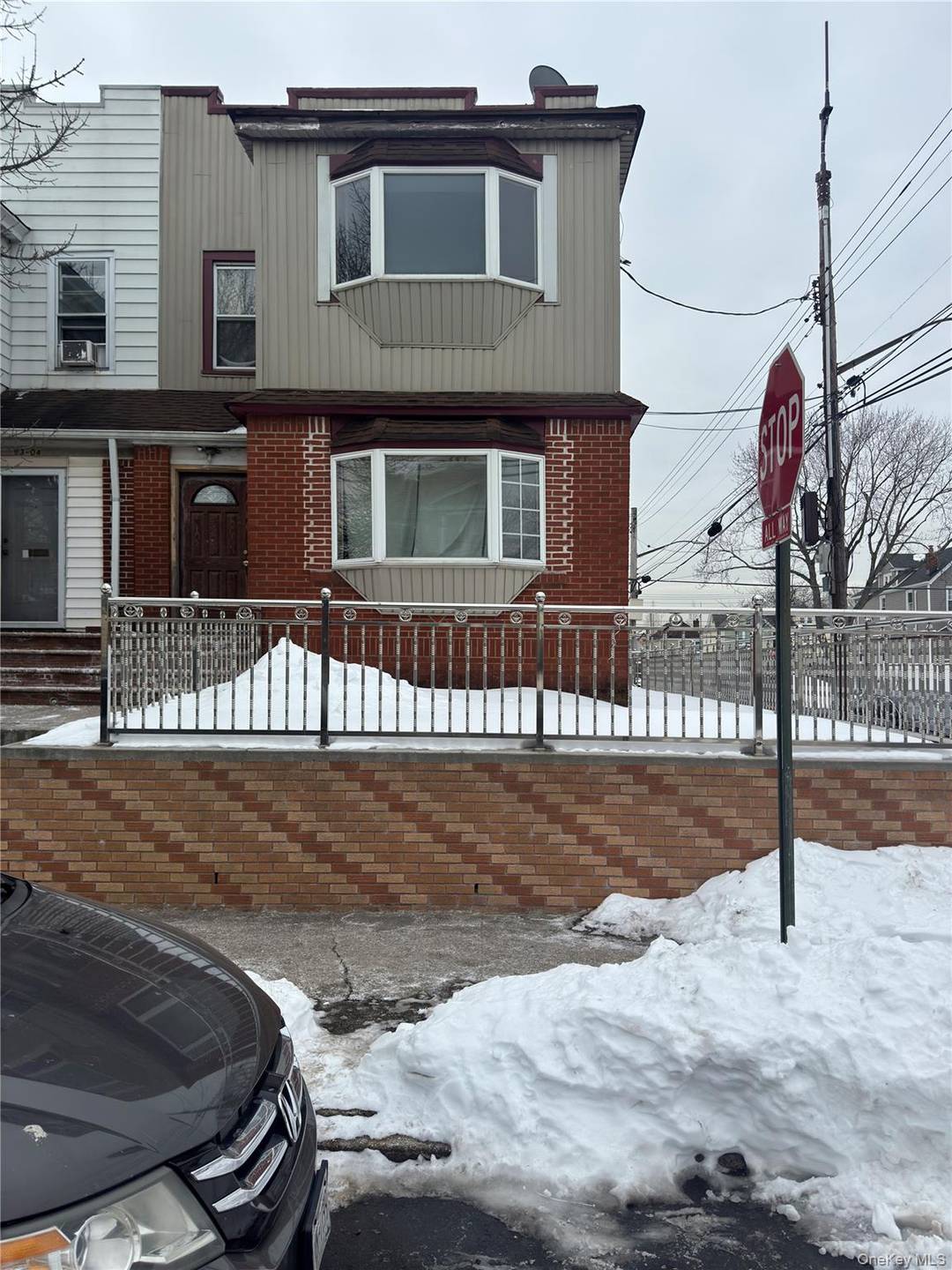 Fantastic semi detached 2 family on corner lot in excellent condition and convenient to shopping, transportation and major highways !