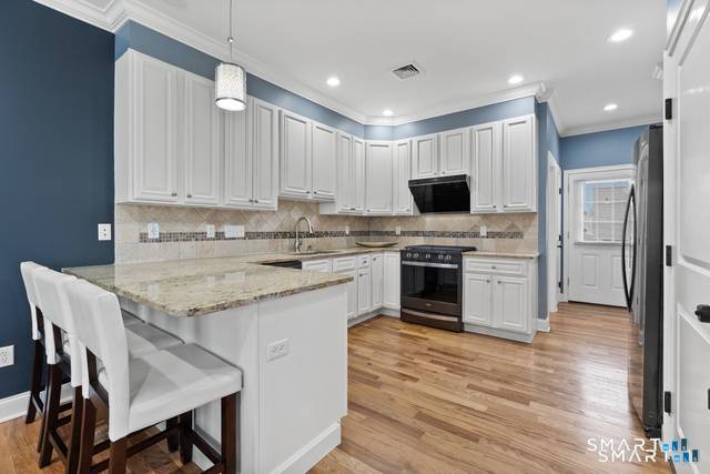 Welcome to 130 Brentwood Ave is a 2008 build that's spacious, updated, and within walking distance to Fairfield amenities, close to the highway for easy commuting and is under a ...