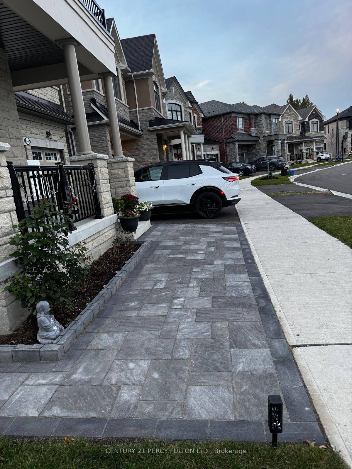 Be the first to live in this beautiful brand new 3 bedroom, 2 bath walkout basement with modern finishes and a bright open layout.