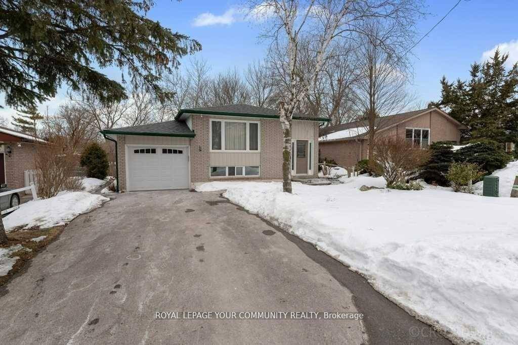 Beautifully Renovated Three Bedroom Bungalow, Just Main Floor For Rent, Open Concept, Hardwood Floors On Main, Granite Counters, New Wiring, Crown Mouldings, New Roof, Private Deck, Newer Furnace, Great Location ...