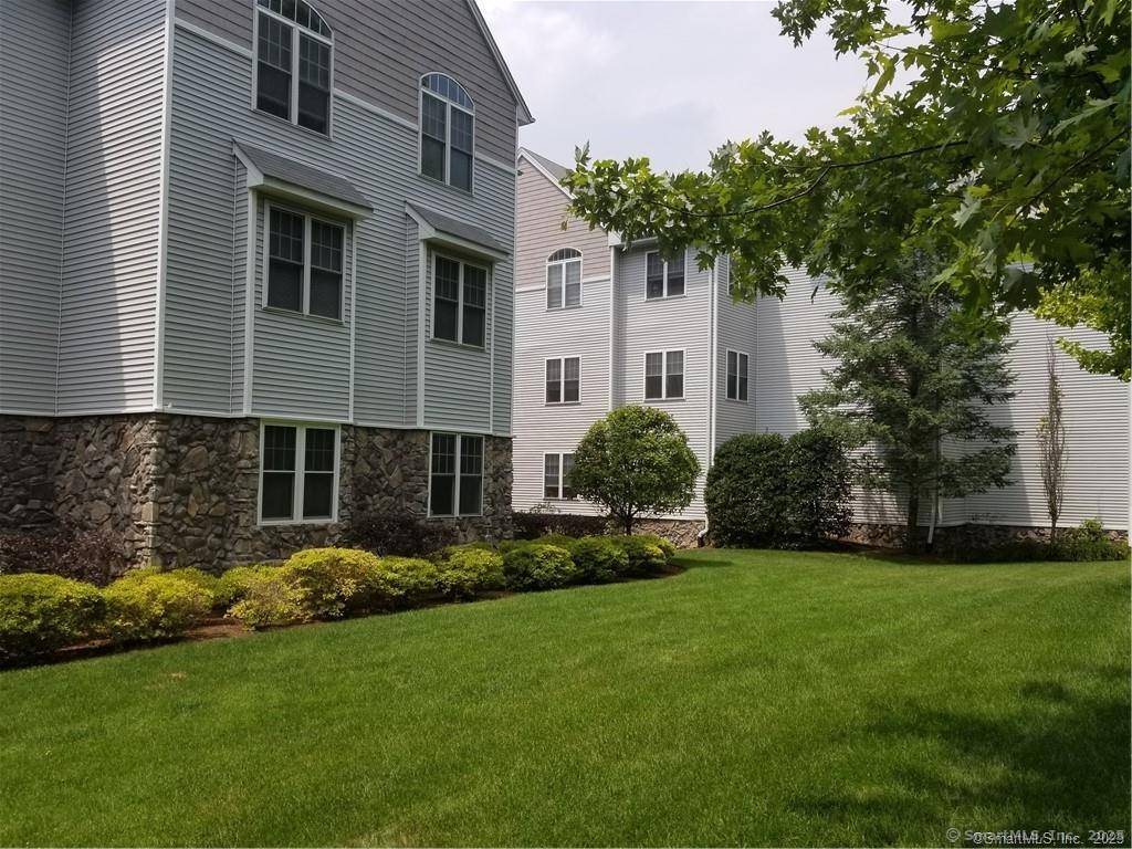 Location ! West Norwalk near the Darien border.