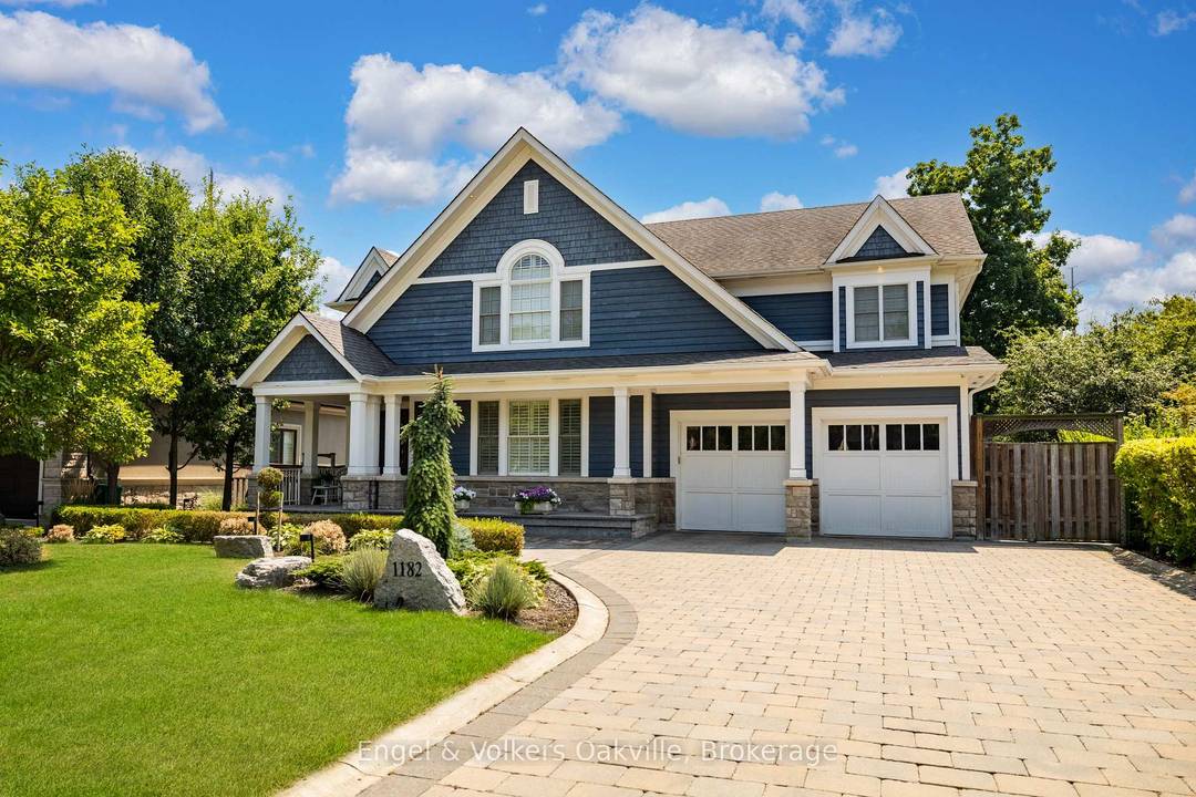 Nestled in the highly prestigious Lorne Park neighbourhood of Mississauga, this extraordinary custom built masterpiece, brilliantly designed by renowned architect Bill Hicks, offers an unparalleled blend of timeless elegance and ...