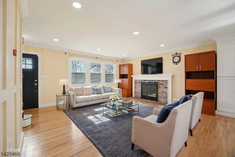 Beautifully updated home in the sought after Packanack Lake community, stylish open floor plan with newer modern upgrades, amazing lifestyle, including pool and lake living Welcome home !