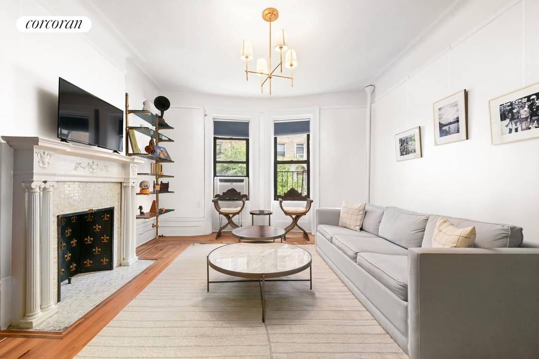 Charming Pre War One Bedroom Coop at The Leola on the Upper West Side Welcome to your charming oasis at 242 West 104th Street, Unit 3WF, in the heart of ...