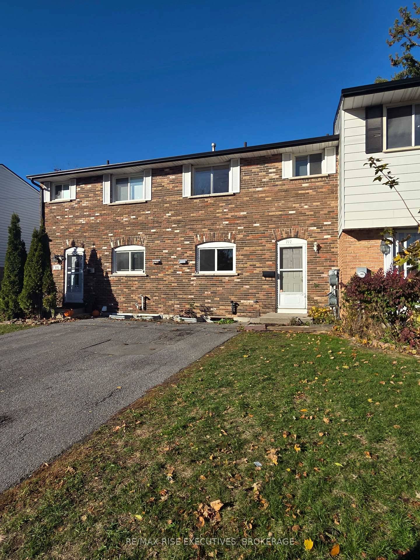 Lucky number 777 ! This fantastic opportunity to get into home ownership comes in the form of a spacious 3 bedroom, 1 bath condo townhouse.