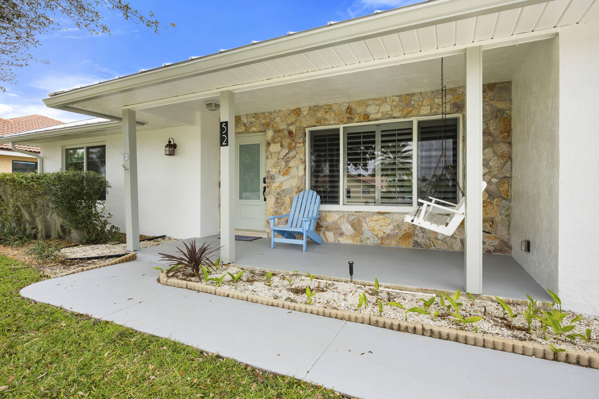 Rental in the Village of Tequesta, This 4 bedroom, 2 bath home is the tropical escape you have been searching for !