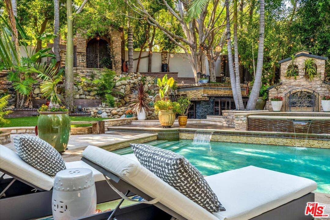 2276   La Granada Dr 4BR Hollywood Hills East La