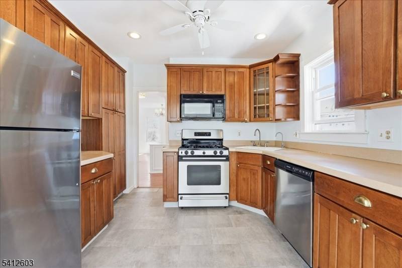 Recently renovated second floor apartment in the heart of Caldwell with 5 car driveway parking.