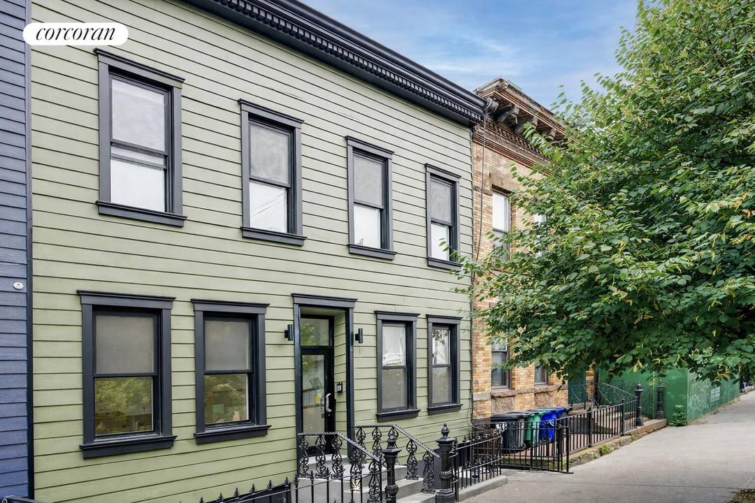 Fully Renovated 4 Family Investment in Williamsburg with a 6 Cap Rate !